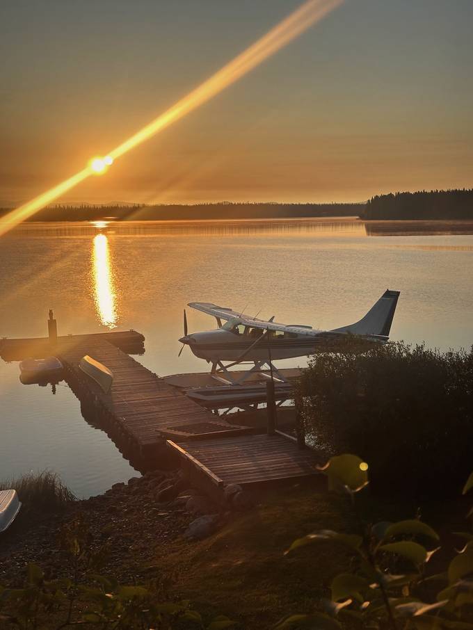 Float plane at the dock at Eagle's Nest Resort, Anahim Lake.